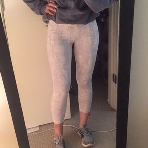 Like new lululemon time to sweat 7/8 tight